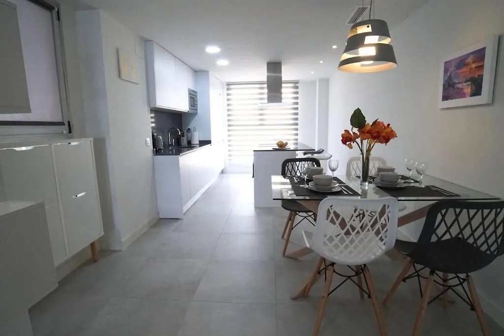 Deluxe Sea View Apartment With A Swimming Pool Benalmadena
